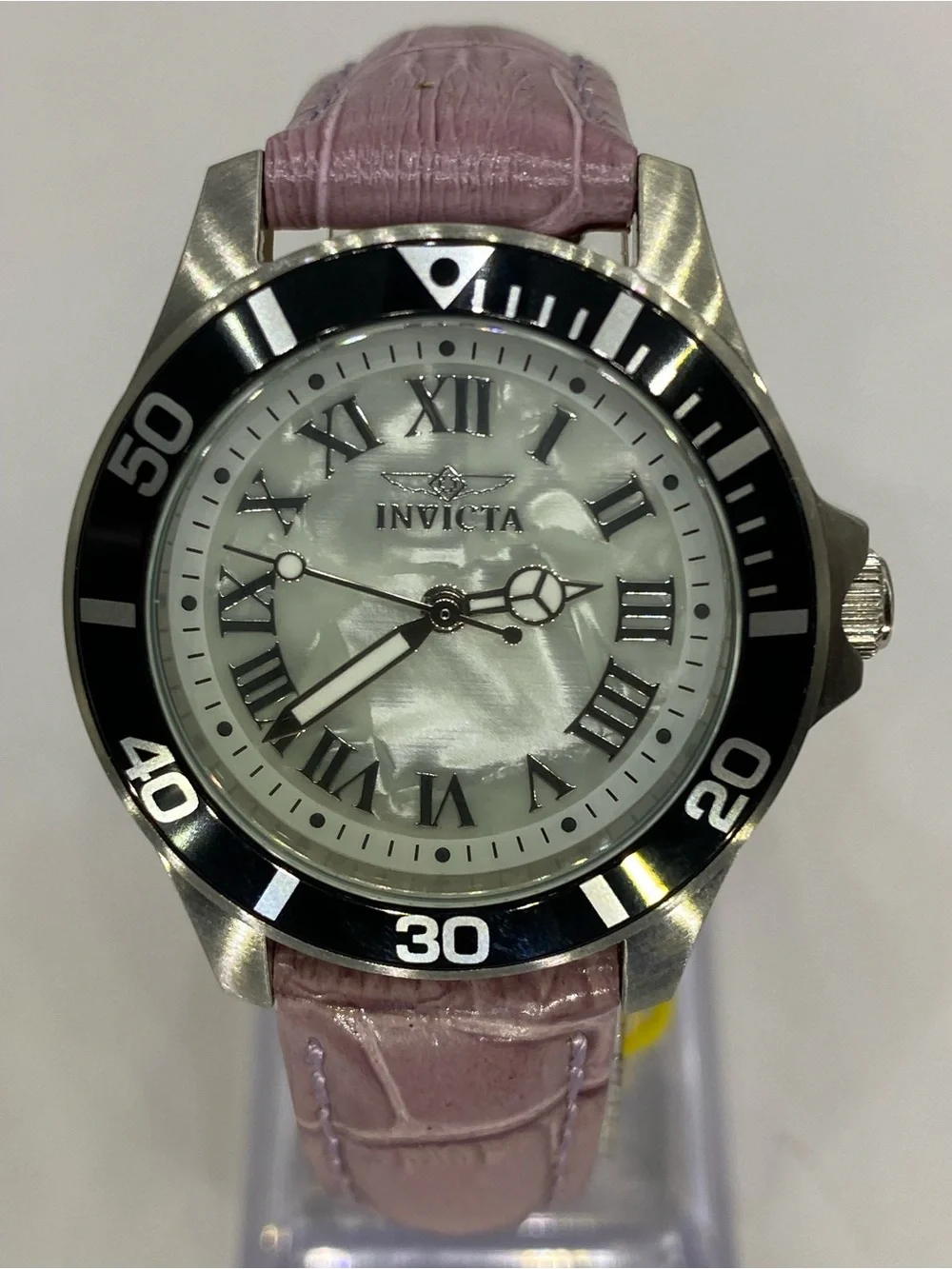 Men’s ^^^ Invicta ***  Watch / Plush  Pink Leather Strap ***